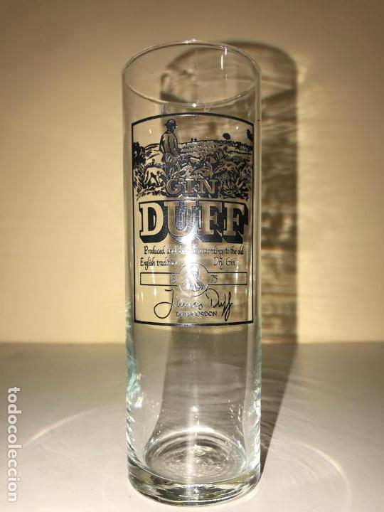 Coleccionismo: RARO Y ANTIGUO VASO DE CRISTAL DE GIN DUFF 16 CM ALTURA. 5,CM DI&Aacute;METRO.