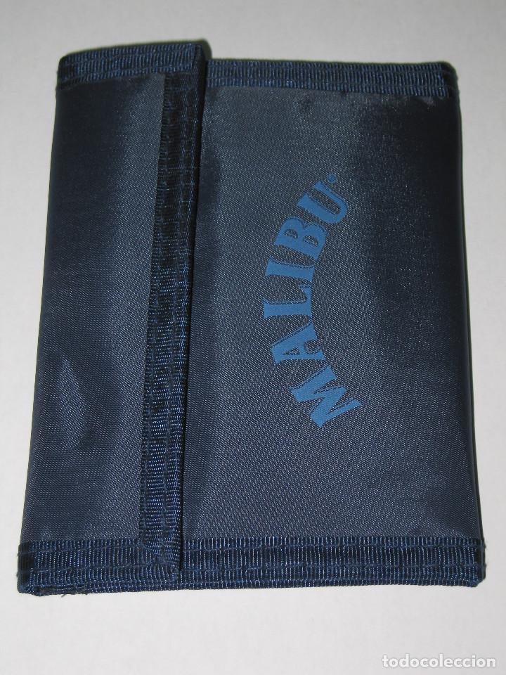 Coleccionismo: CARTERA MALIBU - Textil - Cierre con Velcro - Foto 1