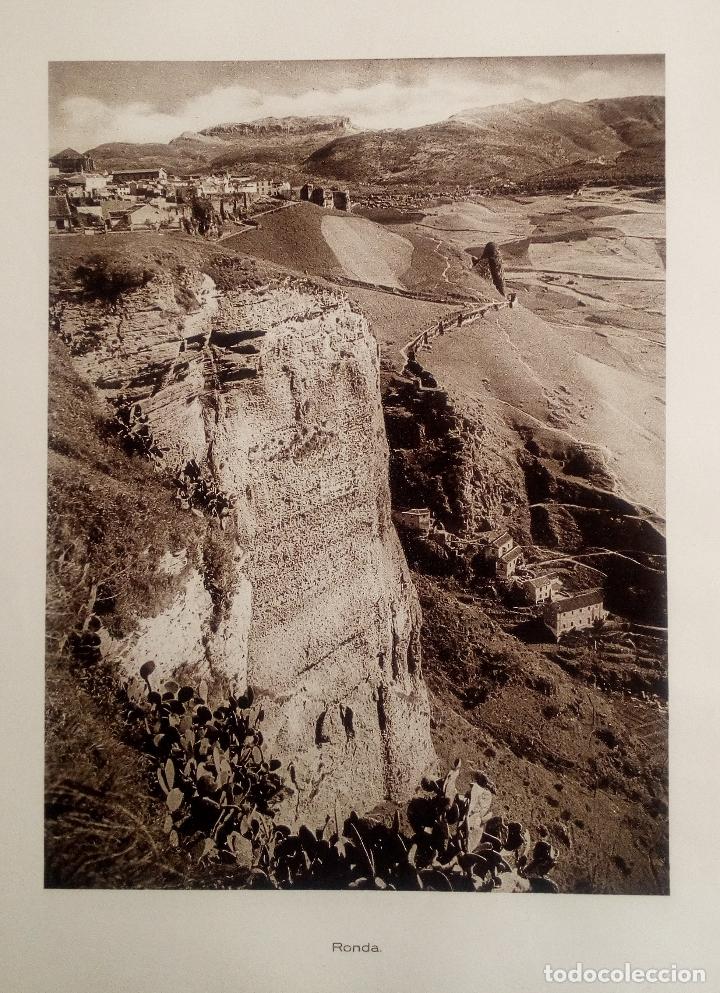 Collectionnisme: RONDA (MALAGA) Y CARRO PARA CARGAR PAJA - LAMINA DE 1922