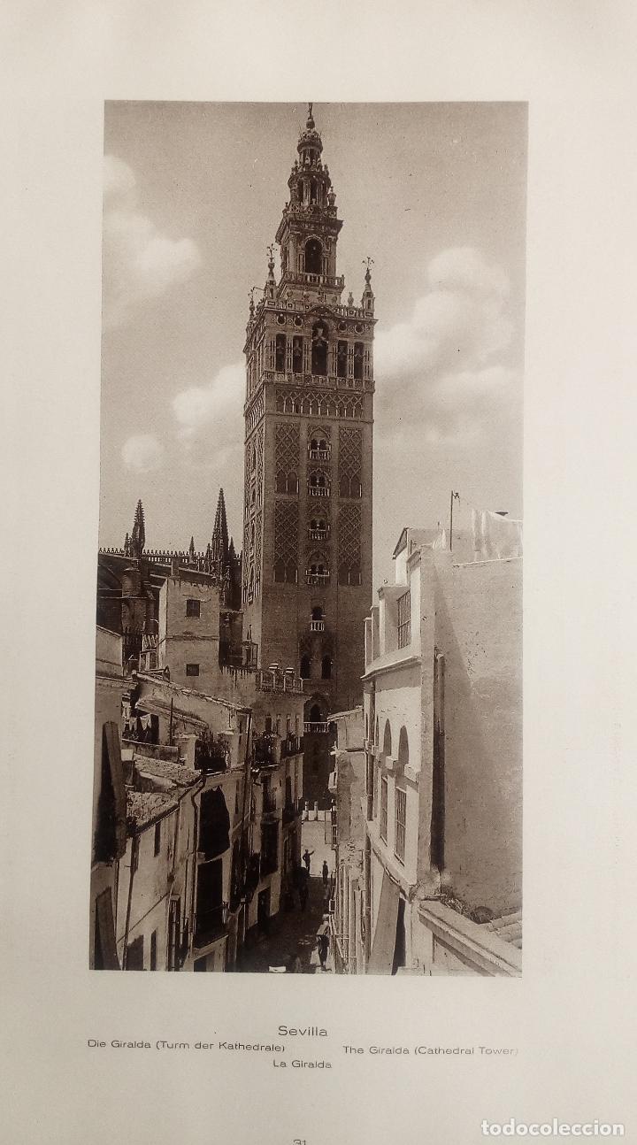 Coleccionismo: SEVILLA, LA GIRALDA Y EL ALCAZAR - LAMINA DE 1922