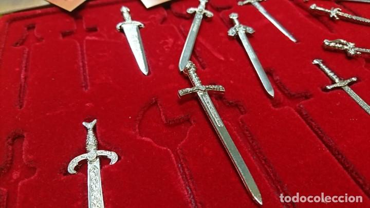 Coleccionismo: LOTE DE 10  ESPADAS HIST&Oacute;RICAS, 7 CM - Foto 3