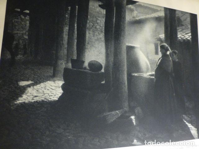 Collecting paper: SAN ESTEBAN DEL VALLE AVILA UN PATIO ANTIGUA LAMINA HUECOGRABADO 1933 21 X 29 CMTS