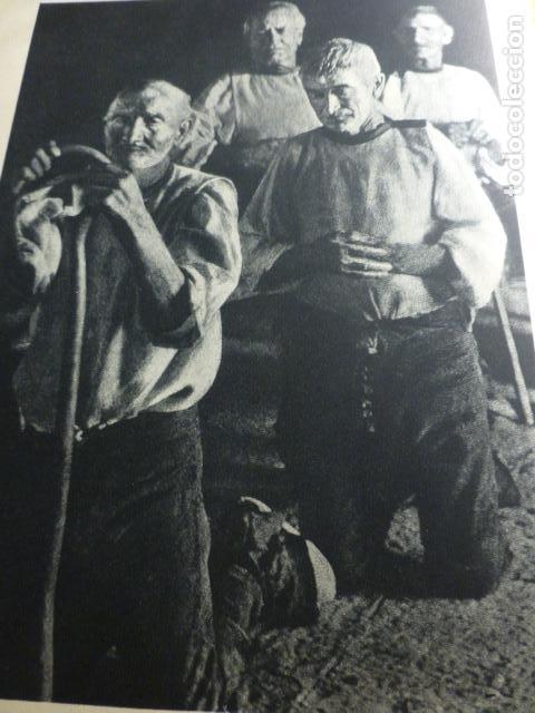 Collecting paper: LAGARTERA TOLEDO TIPOS ANTIGUA LAMINA HUECOGRABADO 1933 21 X 29 CMTS