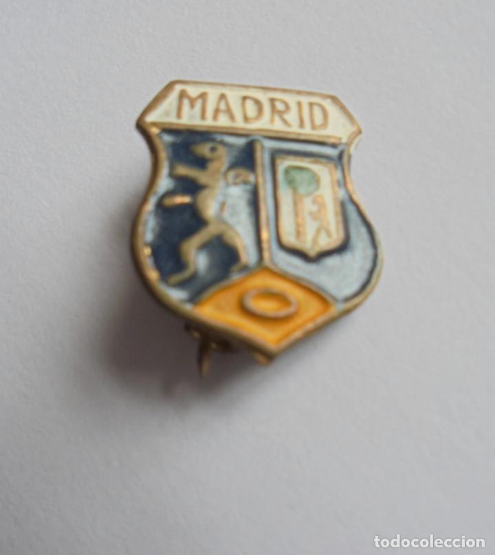 Colecionismo: Broche vintage esmaltado Madrid