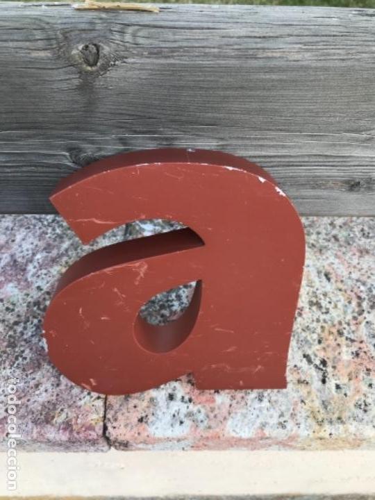 Coleccionismo: Letras aluminio, a&ntilde;o 70 - Foto 2