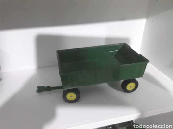 Coleccionismo: Remolque John Deere a escala - Foto 1