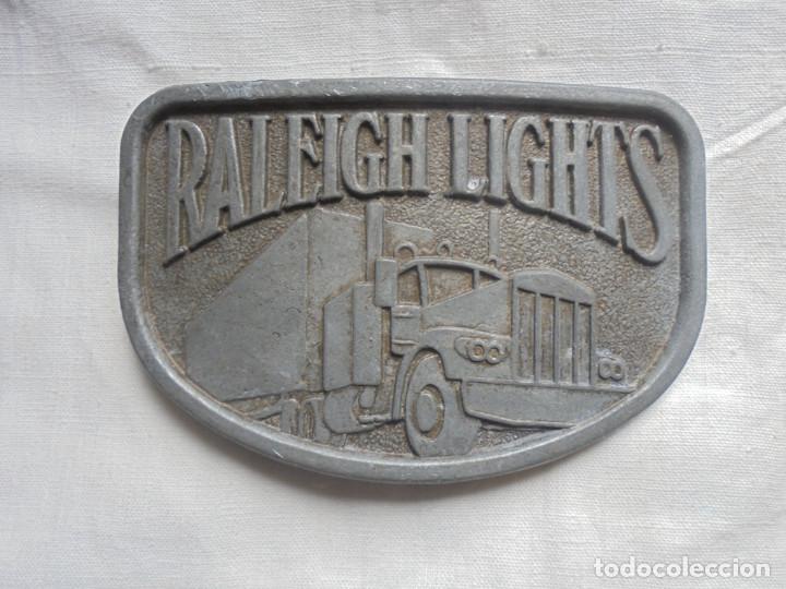 Coleccionismo: Hebilla metalica Raleigh Lights 1970 esta&ntilde;o