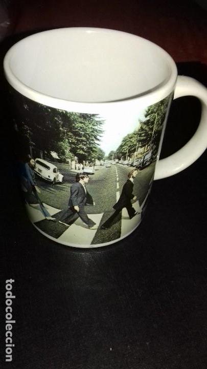 Coleccionismo: taza  tematica the beatles a&ntilde;o 2005 .half moon bay