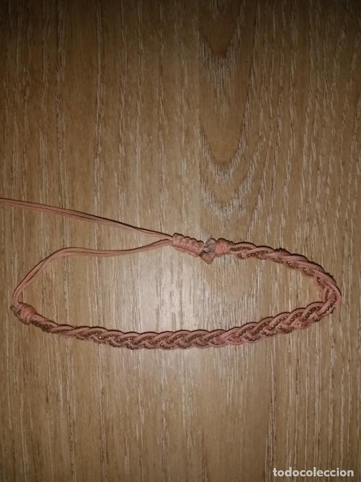 Coleccionismo: PULSERA TRENZA ROSA Y DORADA
