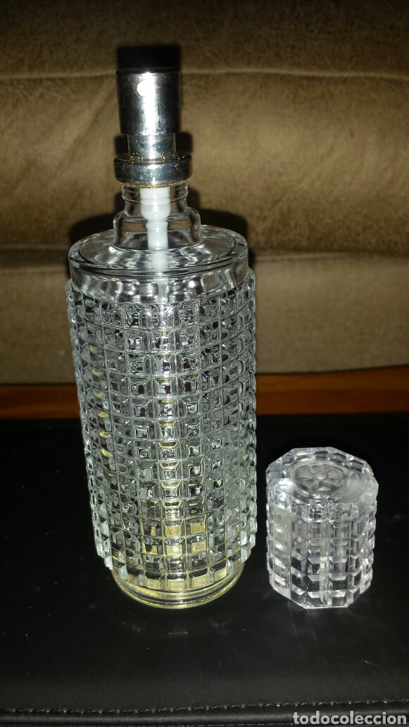 Coleccionismo: Antigua botella Avon - Foto 2