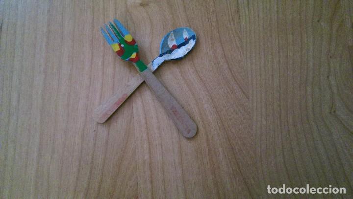Collectionnisme: CUCHARA Y TENEDOR DE MADERA PINTADOS