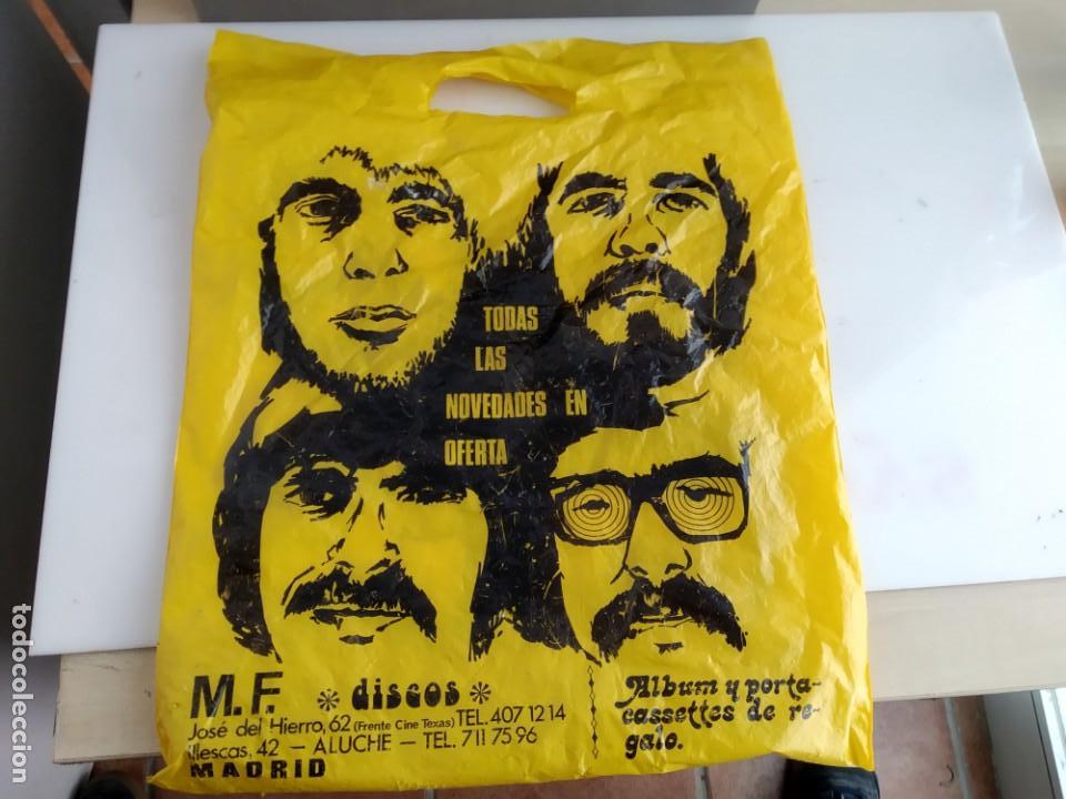 Coleccionismo: ANTIGUA BOLSA  DE PLASTICO TIENDA DE DISCOS  MF  BEATLES