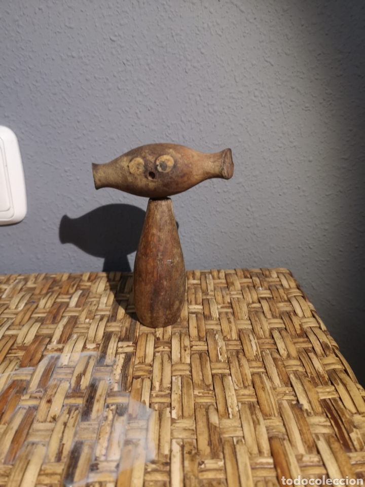 Coleccionismo: Sacacorchos antiguo de madera y funda