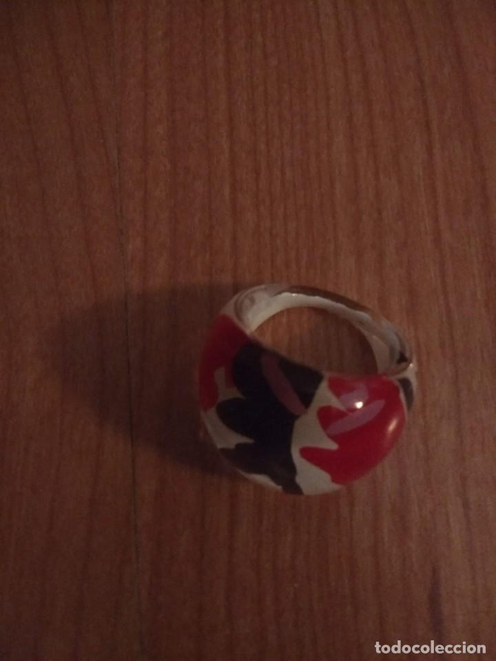 Colecionismo: ANILLO PL&Aacute;STICO DURO