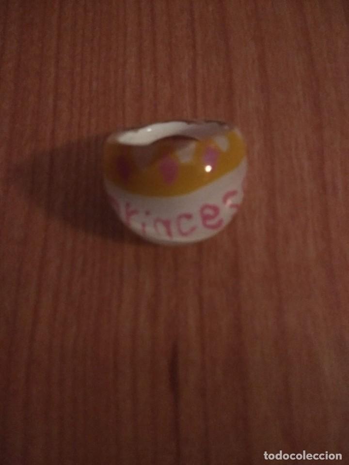 Colecionismo: ANILLO PL&Aacute;STICO DURO
