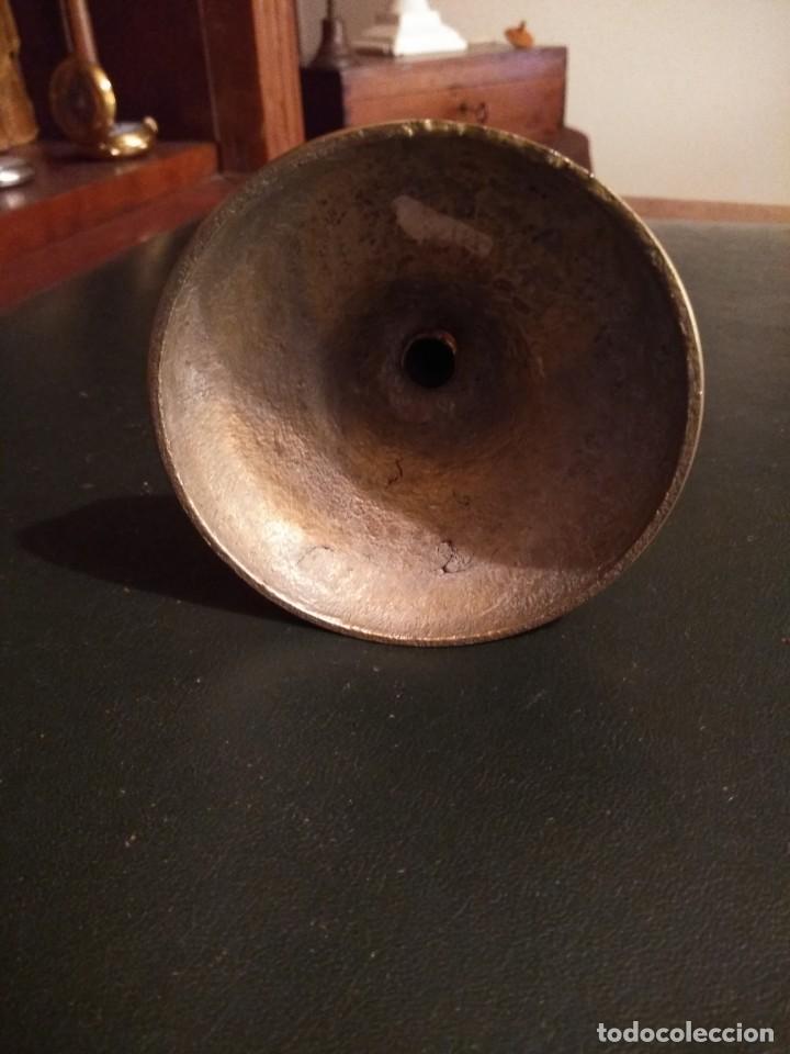 Coleccionismo: Candelero en bronce - Foto 3