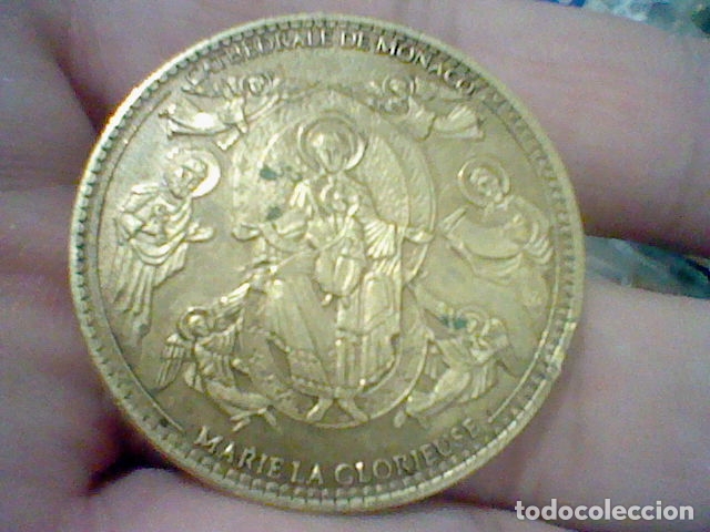 Collecting: MONACO MARIE LA GLORIEUSE CATHEDRALE MEDALLA MONEDA DORADA USADA