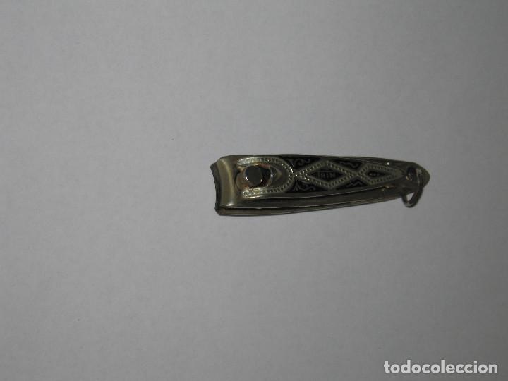 Coleccionismo: Corta&uacute;&ntilde;as del Real Madrid - TRIM - 70s. - Foto 3
