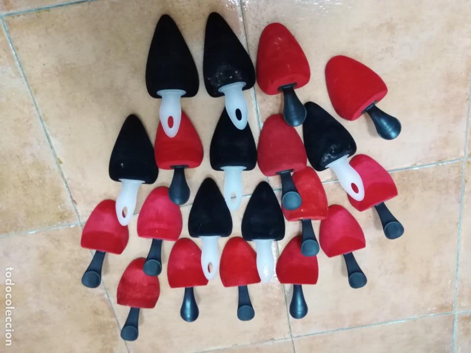 Coleccionismo: 20 hormas de zapatos de s&ntilde;ra