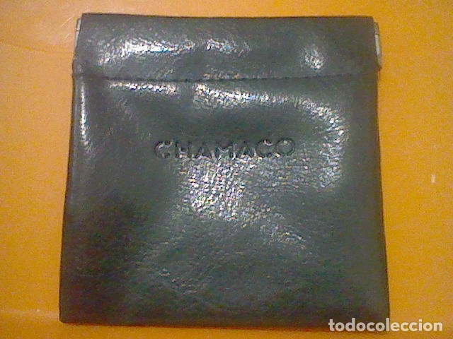 Coleccionismo: CHAMACO MONEDERO ANTIGUO 9 CMS LADO