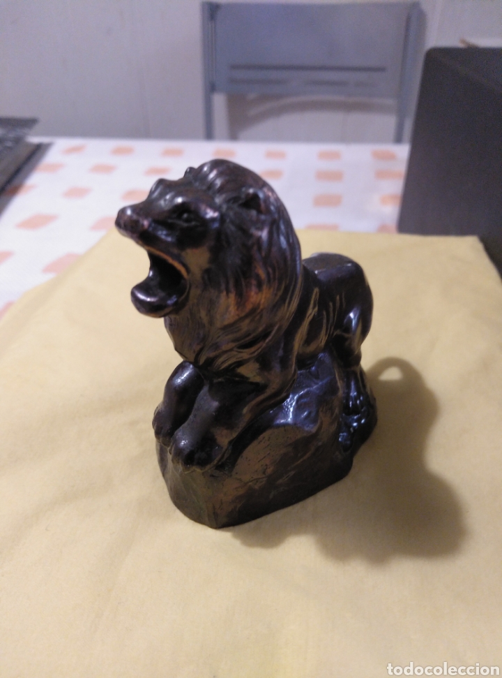 Coleccionismo: Figura de Le&oacute;n en metal