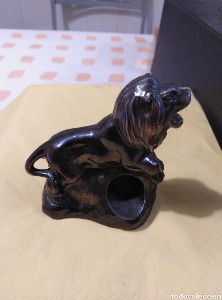 Coleccionismo: Figura de Le&oacute;n en metal - Foto 3