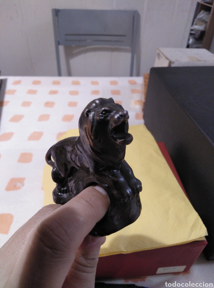 Coleccionismo: Figura de Le&oacute;n en metal - Foto 5