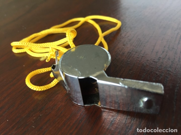 Collezionismo: silbato met&aacute;lico vintage, hecho a mano con soldaduras construido en varias piezas,