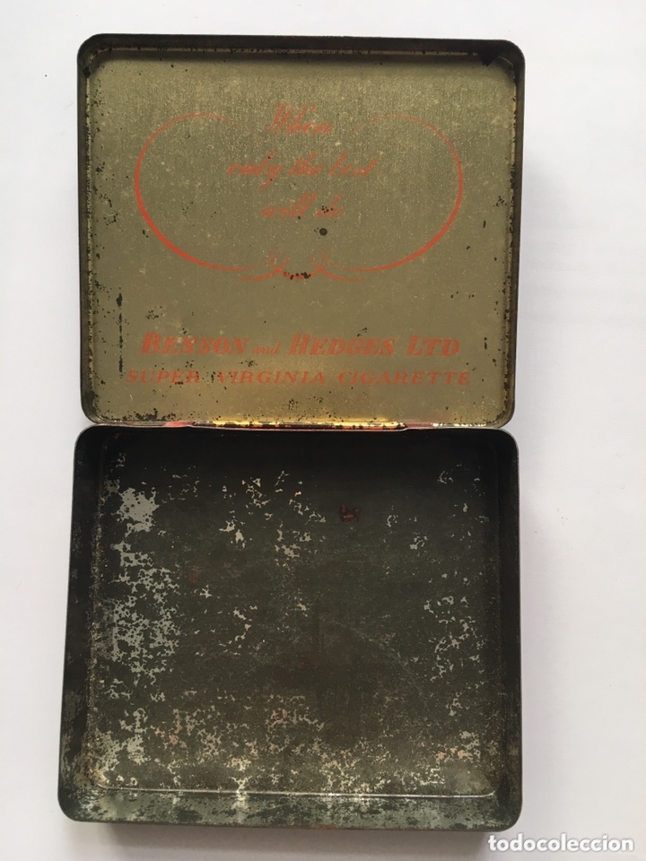 Coleccionismo: Caja de cigarros de Benson and hedges - Foto 1