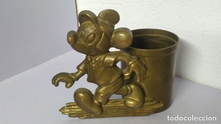 Coleccionismo: PORTAL&Aacute;PICES DE MICKEY MOUSE ANTIGUO DE BRONCE - Foto 1
