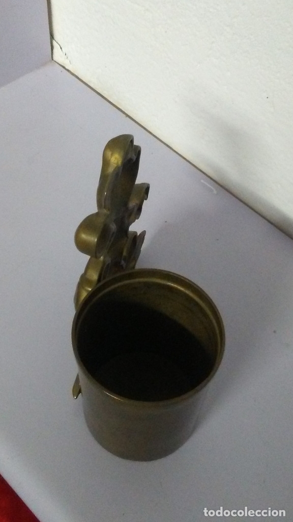 Coleccionismo: PORTAL&Aacute;PICES DE MICKEY MOUSE ANTIGUO DE BRONCE - Foto 2