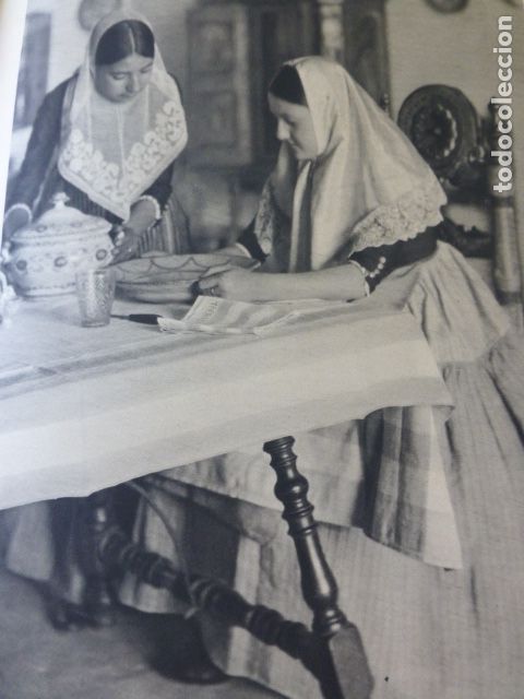 Coleccionismo: MALLORCA MUJERES MALLORQUINAS ANTIGUA LAMINA HUECOGRABADO A&Ntilde;OS 30