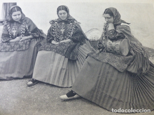 Coleccionismo: IBIZA MUJERES IBICENCAS ANTIGUA LAMINA HUECOGRABADO A&Ntilde;OS 30