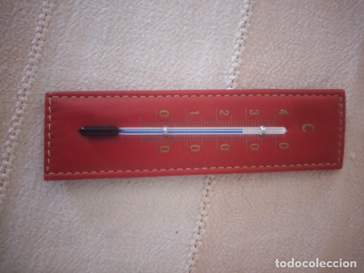 Coleccionismo: Term&oacute;metro, en funda de polipiel roja. - Foto 2