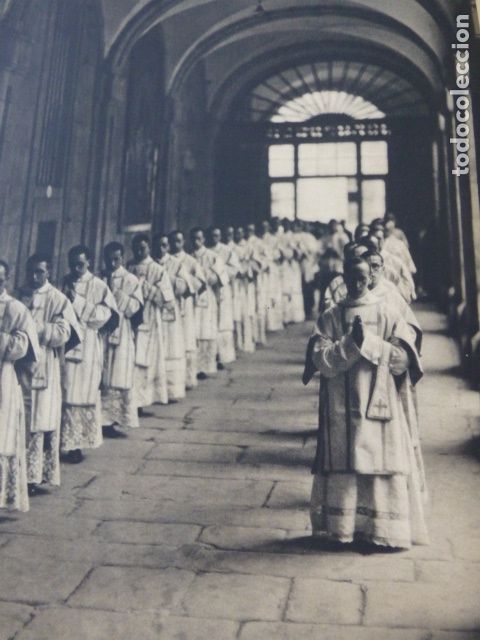 Sammelleidenschaft Papier: LOYOLA GUIPUZCOA SACERDOTES EN EL CLAUSTRO ANTIGUA LAMINA HUECOGRABADO A&Ntilde;OS 40