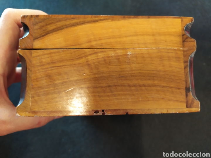 Coleccionismo: Caja de madera, tabaquera y cigarrera. - Foto 5