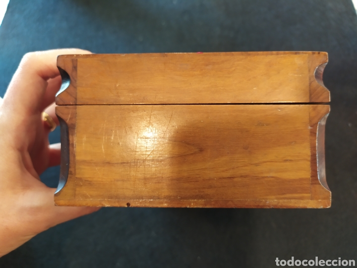 Coleccionismo: Caja de madera, tabaquera y cigarrera. - Foto 6