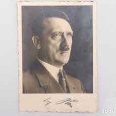 Coleccionismo: FOTO POSTAL DEL FUHRER ADOLF HITLER AUTOGRAFIADA A LÁPIZ, TERCER REICH, NSDAP,NAZI, FIRMA