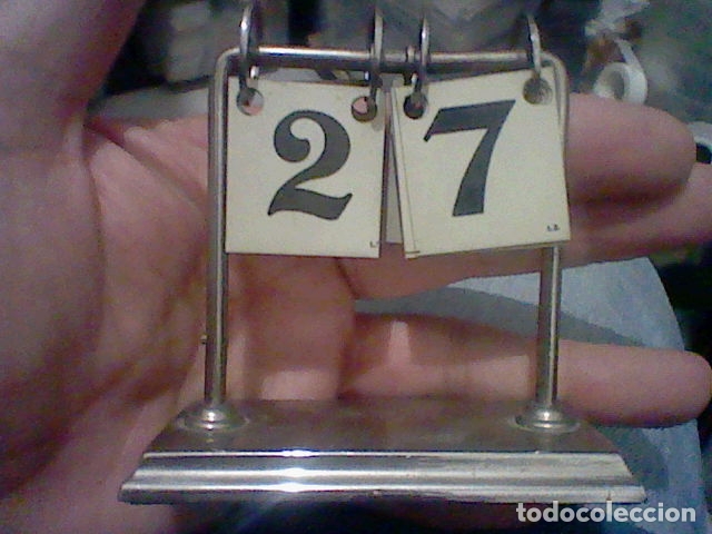 Coleccionismo: CALENDARIO MESA ANTIGUO VINTAGE MANUAL MUUUY BONITO