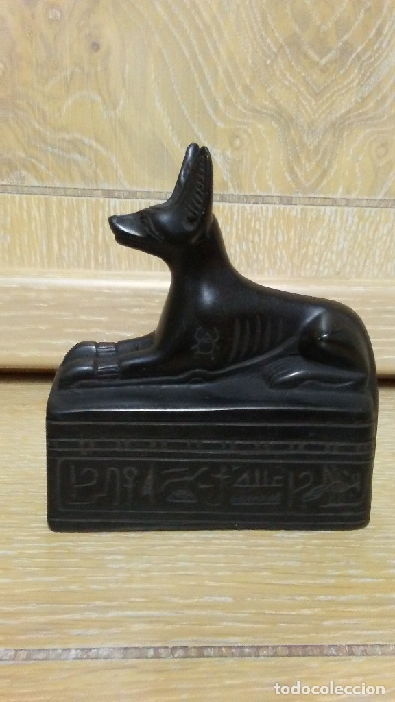 Coleccionismo: FIGURA EGIPCIA PERRO ANUBIS - Foto 1
