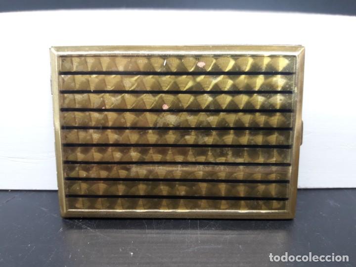 Coleccionismo: Polvera met&aacute;lica con cristal - Foto 2