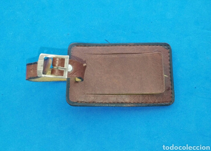 Coleccionismo: IDENTIFICADOR DE MALETAS. DE CUERO VINTAGE. ENVIO INCLUIDO EN EL PRECIO.