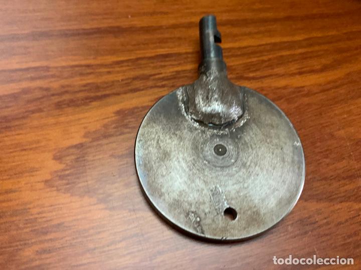 Coleccionismo: RENFE LLAVE ANTIGUA ABRE VAGONES - Foto 8