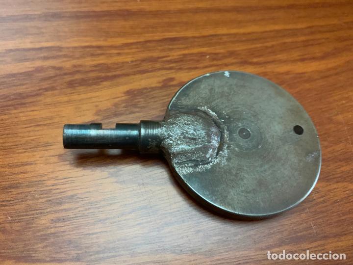 Coleccionismo: RENFE LLAVE ANTIGUA ABRE VAGONES - Foto 9