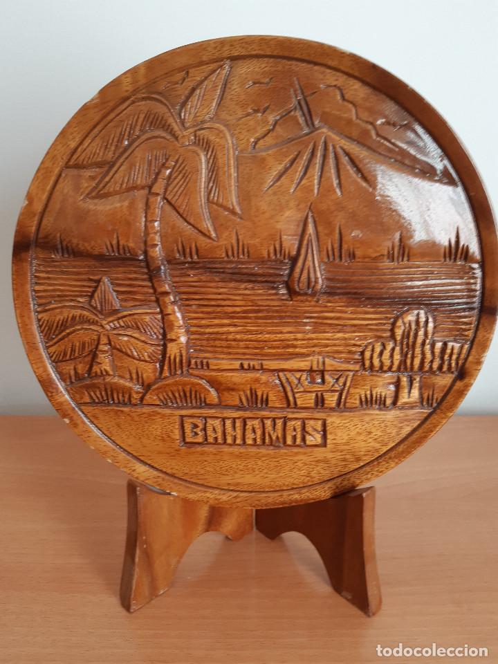 Coleccionismo: Plato de madera tallado. Decoraci&oacute;n. Islas Bahamas. 1997