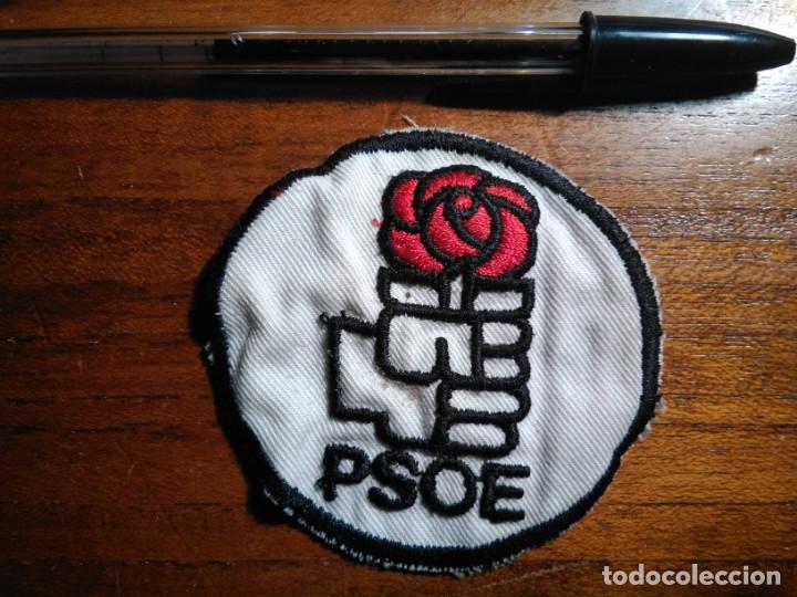 Coleccionismo: Parche de tela del PSOE - Foto 1