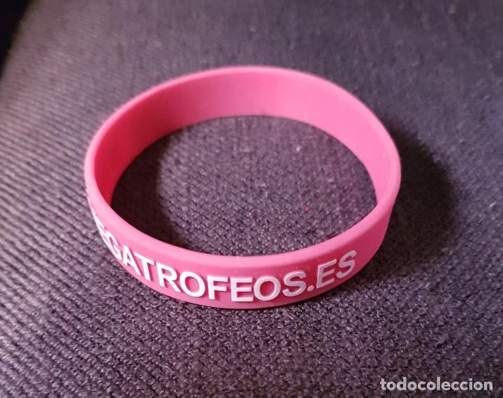 Coleccionismo: Pulsera de goma con publicidad - Foto 2