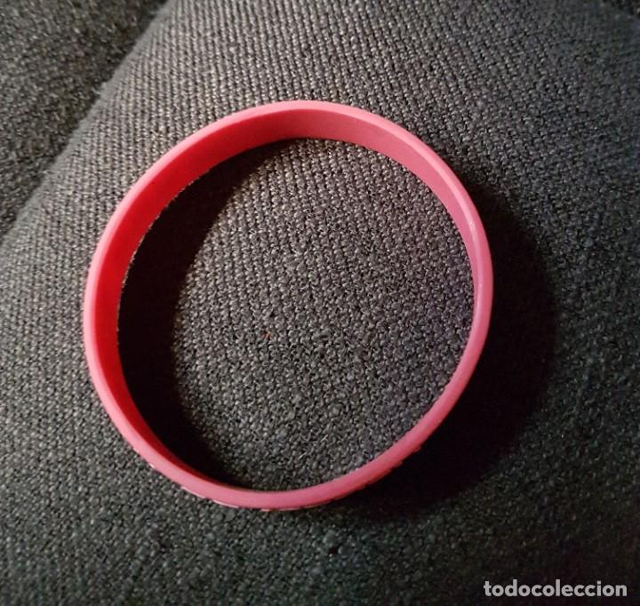Coleccionismo: Pulsera de goma con publicidad - Foto 5