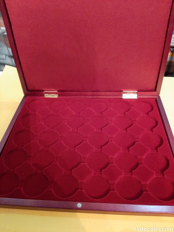 Collecting: Caja Exposici&oacute;n Faro distribuidor FILATELIA COLISEVM