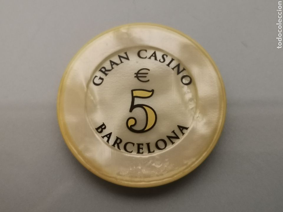 Coleccionismo: FICHA GRAN CASINO BARCELONA 5&euro; BLANCA NACARADA